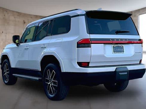 Used 2024 Lexus GX 550 w/ Cold Area Package AWD/4WD image 5
