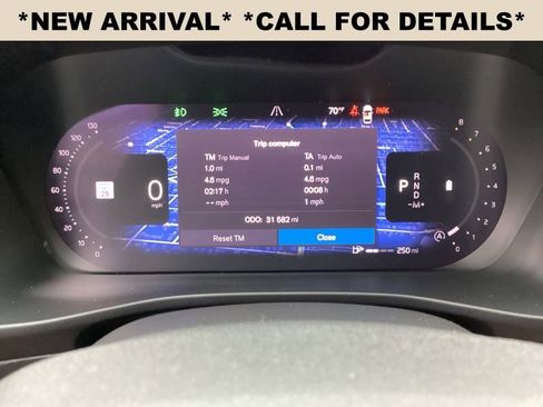Used 2024 Volvo XC40 B5 Plus w/ Climate Package AWD/4WD image 34
