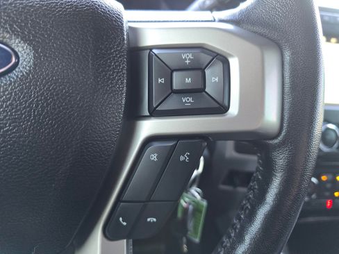 Used 2017 Ford F250 Lariat w/ Lariat Value Package AWD/4WD image 25