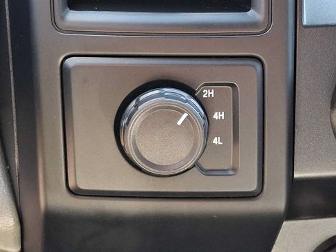 Used 2020 Ford F150 XL w/ Equipment Group 101A Mid AWD/4WD image 24