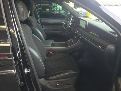 Used 2024 Hyundai Palisade Calligraphy image 6