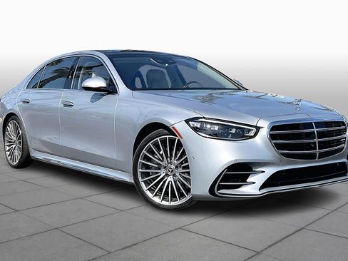 Used 2021 Mercedes-Benz S 580 4MATIC Sedan image 2