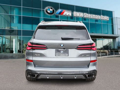 New 2026 BMW X5 xDrive40i w/ M Sport Package image 5