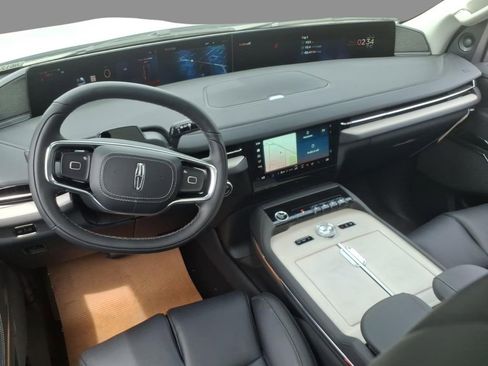 New 2026 Lincoln Navigator Reserve AWD/4WD image 6