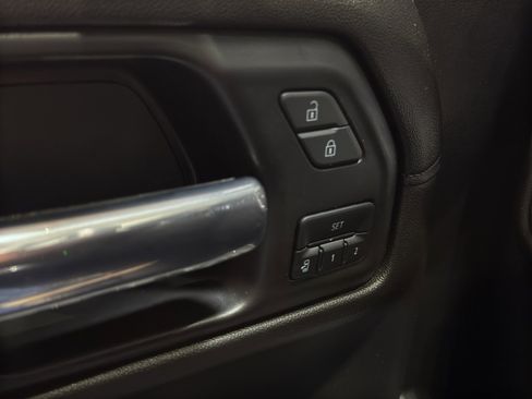 Used 2021 GMC Sierra 1500 Denali w/ Denali Premium Package image 39