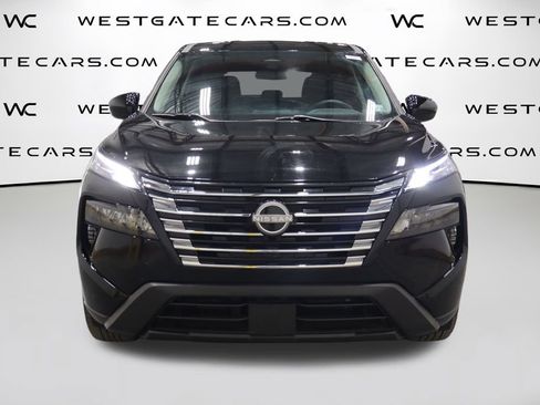 Used 2024 Nissan Rogue SV FWD image 4