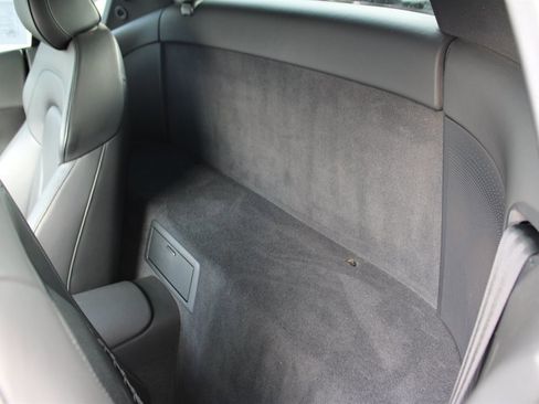 Used 2010 Audi R8 V10 image 22