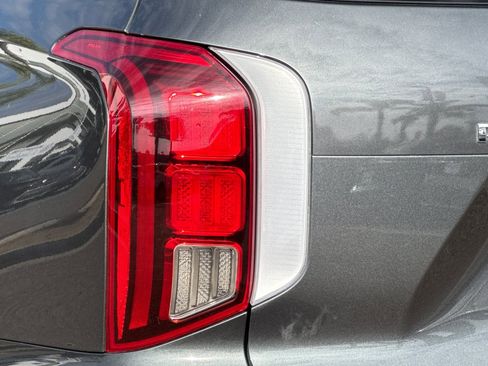 Used 2021 Hyundai Palisade Calligraphy image 28