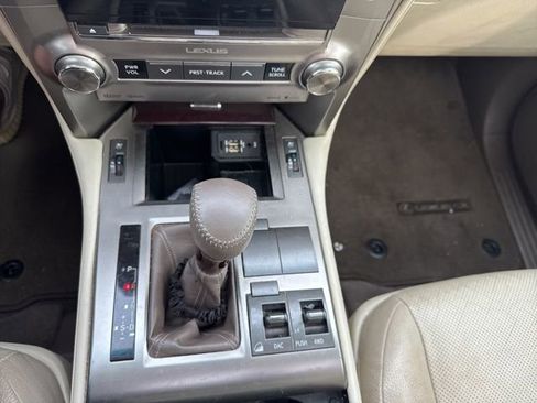 Used 2019 Lexus GX 460 Premium w/ Premium Package image 14