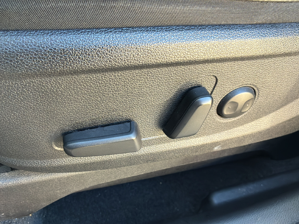 Used 2021 Kia Telluride S FWD image 23