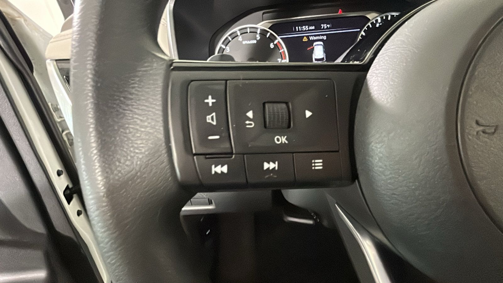 Used 2021 Nissan Rogue SV AWD/4WD image 20