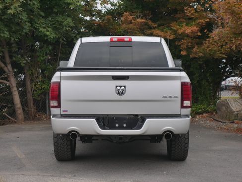 Used 2017 RAM 1500 Sport image 22