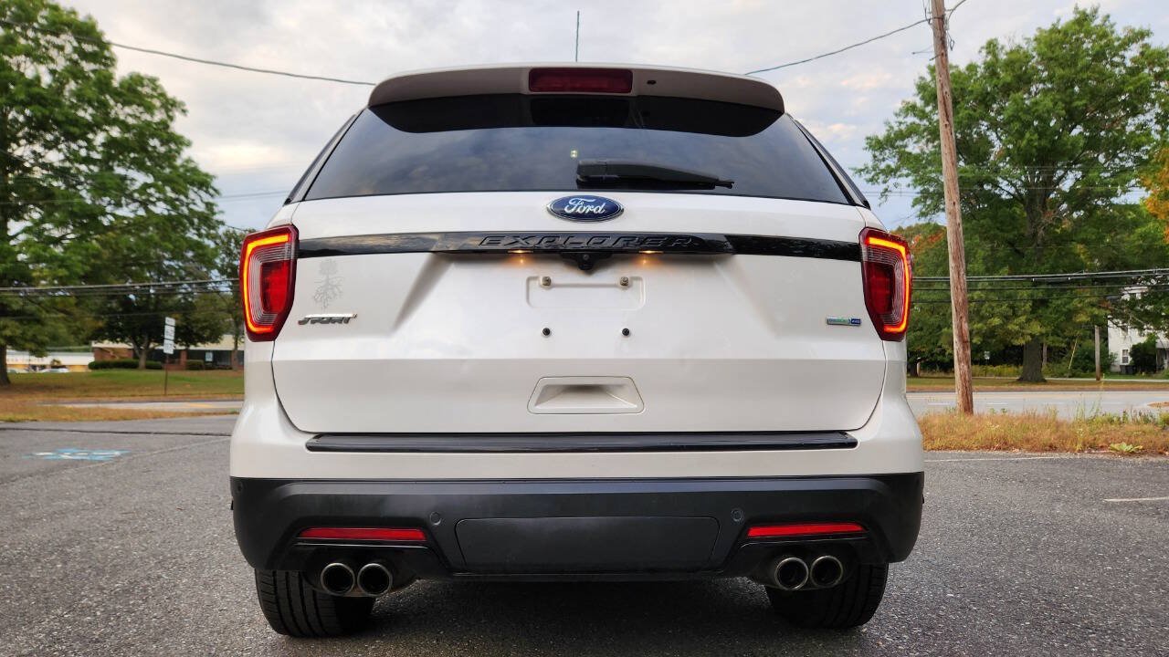 Used 2018 Ford Explorer Sport w/ Equipment Group 401A AWD/4WD image 15
