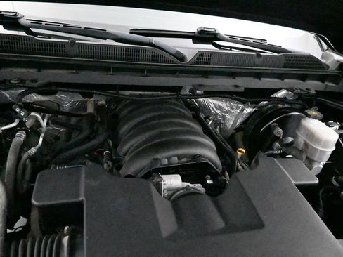 Used 2018 Chevrolet Silverado 1500 LT w/ All Star Edition AWD/4WD image 16