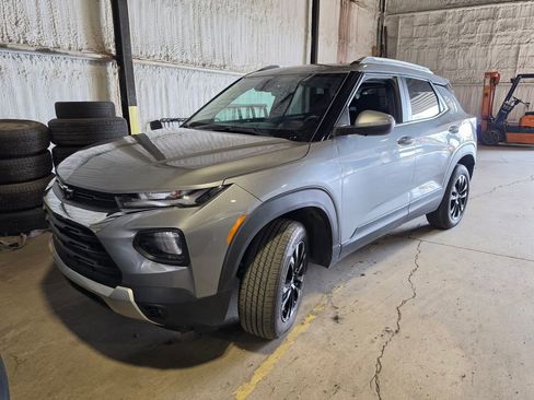 Used 2023 Chevrolet TrailBlazer LT w/ Convenience Package image 1