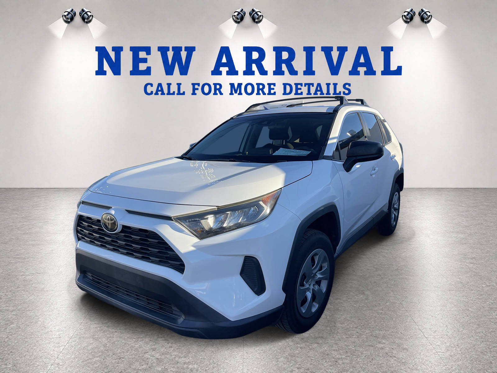 Used 2021 Toyota RAV4 LE w/ Carpet Mat Package (TMS) FWD image 2