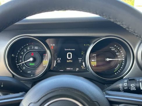 Used 2023 Jeep Wrangler Unlimited AWD/4WD image 29