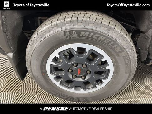 New 2026 Toyota 4Runner TRD Off-Road Premium AWD/4WD image 17