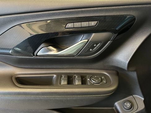 Used 2022 GMC Terrain AT4 w/ Tech Package AWD/4WD image 19