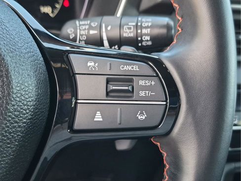 Certified 2023 Honda Pilot Sport image 10