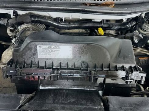 Used 2021 Chevrolet Express 2500 image 25