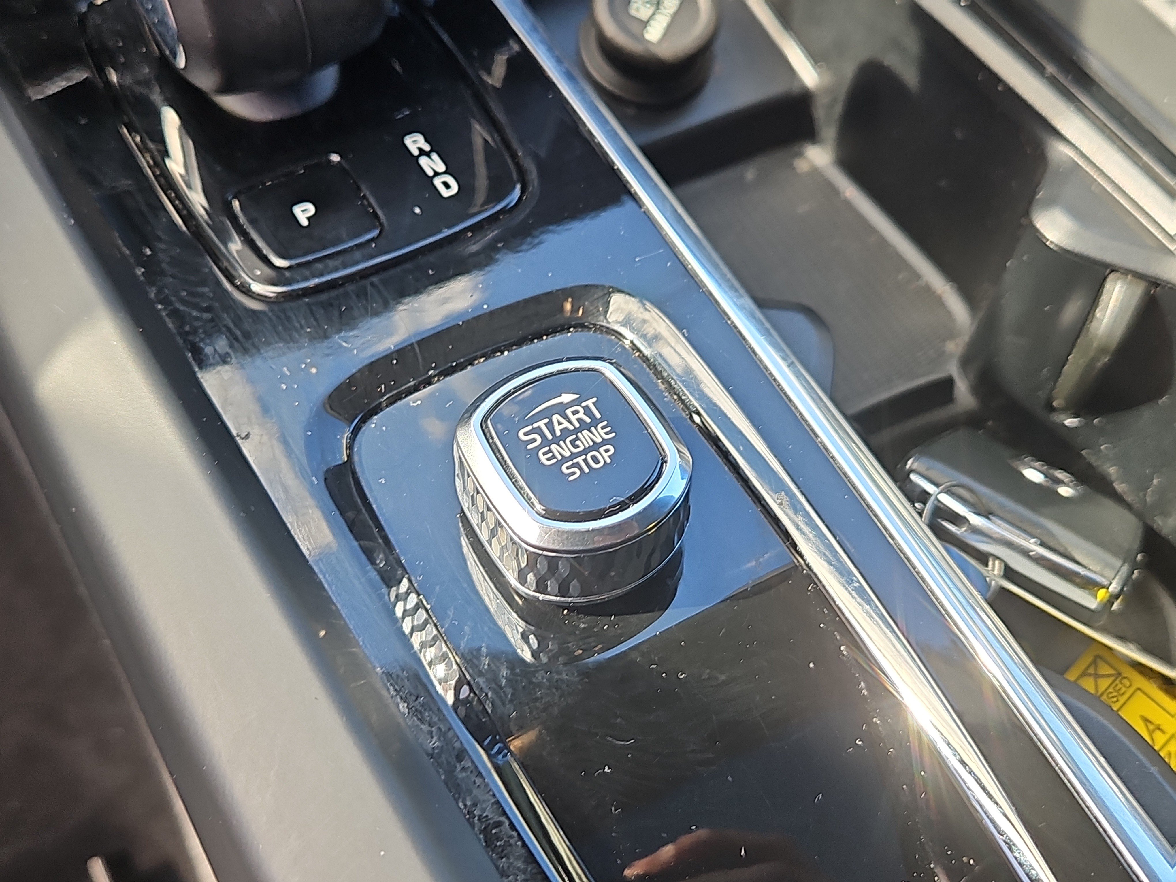 Used 2023 Volvo XC60 B5 Plus w/ Climate Package AWD/4WD image 19