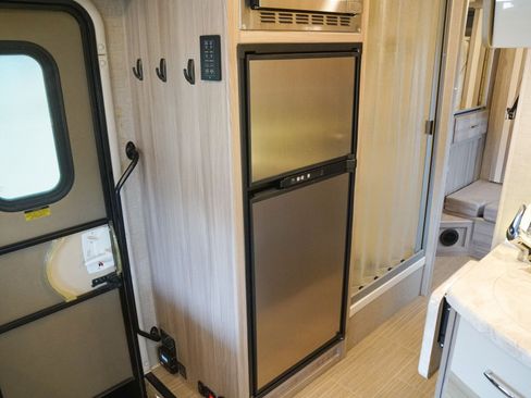 Used 2020 Mercedes-Benz Sprinter 3500 image 35