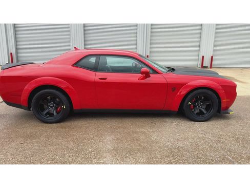 Used 2018 Dodge Challenger SRT Demon RWD image 9