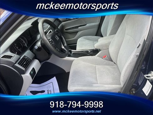 Used 2013 Honda Accord LX image 9