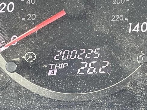 Used 2010 MAZDA MAZDA5 Touring image 39