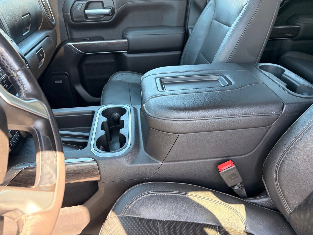 Used 2020 Chevrolet Silverado 1500 LTZ w/ LTZ Premium Package AWD/4WD image 16