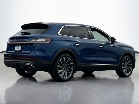 Used 2020 Lincoln Nautilus Reserve w/ Equipment Group 201A image 2