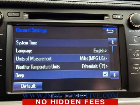 Used 2017 Toyota Highlander Plus AWD/4WD image 29