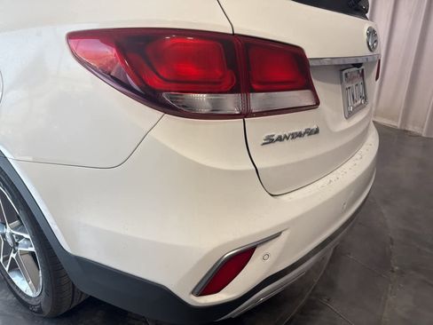Used 2017 Hyundai Santa Fe SE image 15