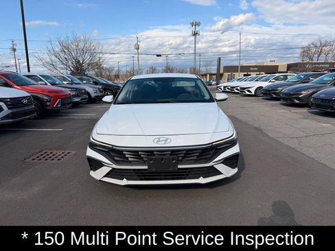 Certified 2024 Hyundai Elantra SEL FWD image 8