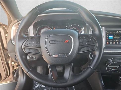 Used 2020 Dodge Charger SXT RWD image 13