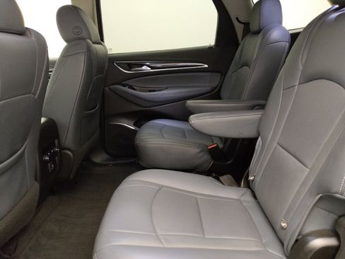 Used 2020 Buick Enclave Essence w/ Sport Touring Edition FWD image 18