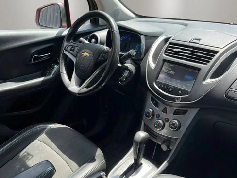 Used 2015 Chevrolet Trax LT w/ LT Plus Package AWD/4WD image 8
