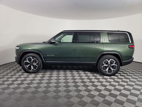 Used 2024 Rivian R1S Adventure image 2