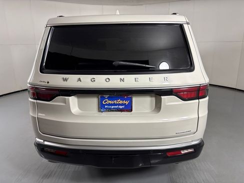 Used 2022 Jeep Wagoneer Series II RWD image 7