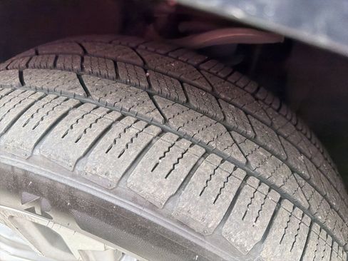 Used 2021 GMC Yukon Denali w/ Denali Premium Package image 5