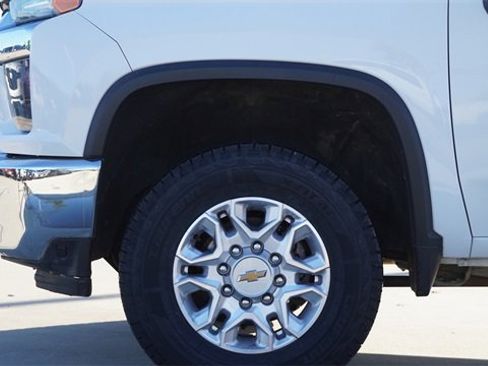 Used 2021 Chevrolet Silverado 2500 LT w/ Fleet Comfort Package image 5