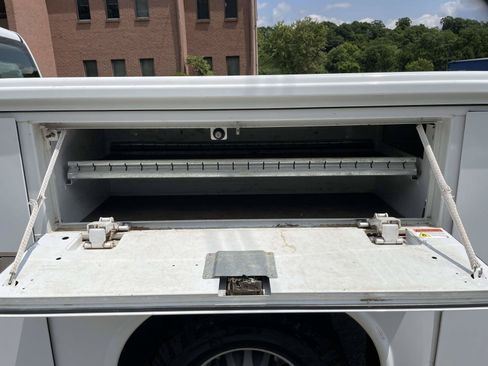 Used 2018 Chevrolet Silverado 3500 W/T w/ WT Convenience Package AWD/4WD image 17