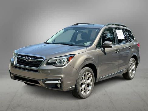 Used 2017 Subaru Forester 2.5i Touring AWD/4WD image 1