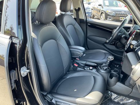 Used 2017 MINI Cooper 4-Door Hardtop FWD image 21