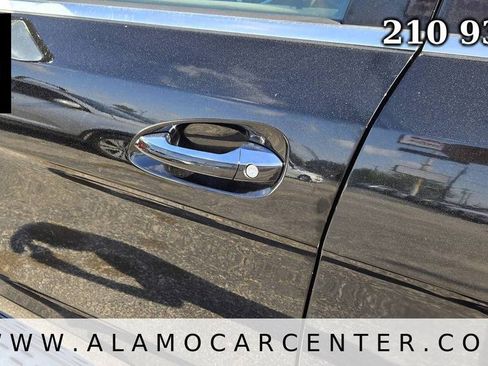 Used 2014 Mercedes-Benz GL 450 4MATIC w/ Lighting Package image 11