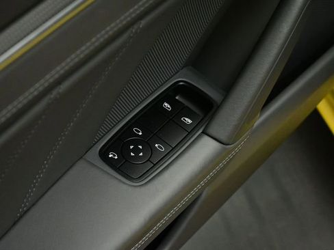 Used 2022 Porsche 911 Turbo S w/ 911 Turbo Sportdesign Package image 49