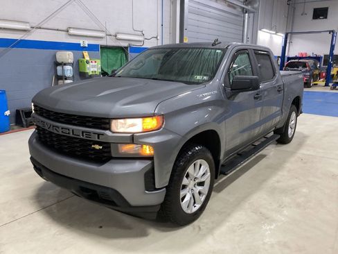 Used 2021 Chevrolet Silverado 1500 Custom w/ Safety Confidence Package image 3