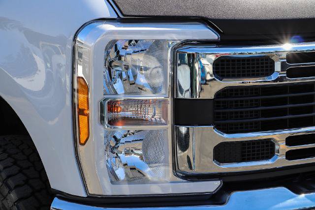 Certified 2024 Ford F250 XLT AWD/4WD image 4