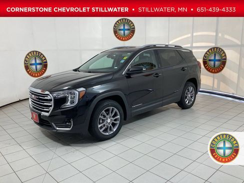 Used 2024 GMC Terrain SLT AWD/4WD image 1